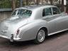 Bentley S2, където дебютира новият мотор през 1959. Тогава обемът му е 6,2 литра