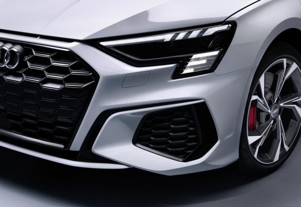 Матричните диодни светлини са най-доброто, с което Audi разполага в областта на фаровете. Но ще трябва да доплатите!