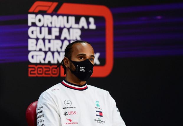 Шест снимки на Люис от Гран при на Бахрейн, което спечели в неделя
