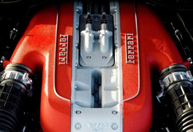 Ferrari прави V12, откакто съществува