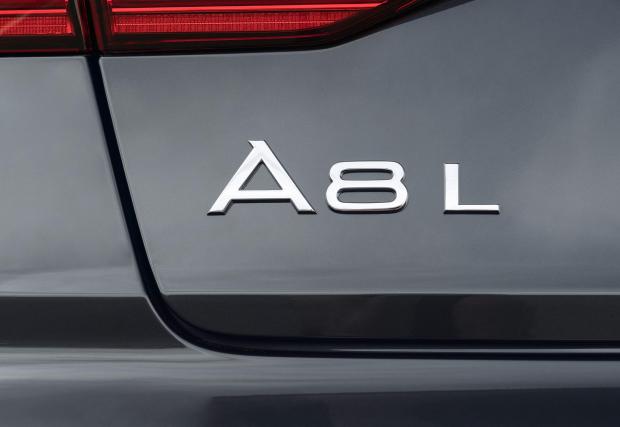 Audi A8 L.