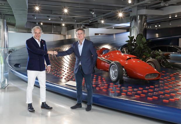 Водещите фигури в Maserati и Formula E, съответно Давиде Грасо и Алехандро Агаг.