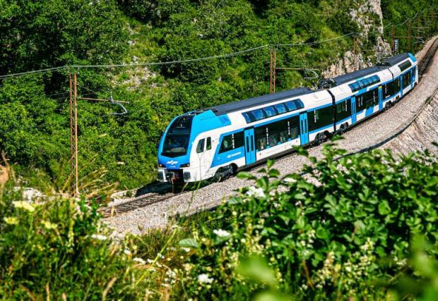 България може да има първи двуетажни влакове от близо 50 години