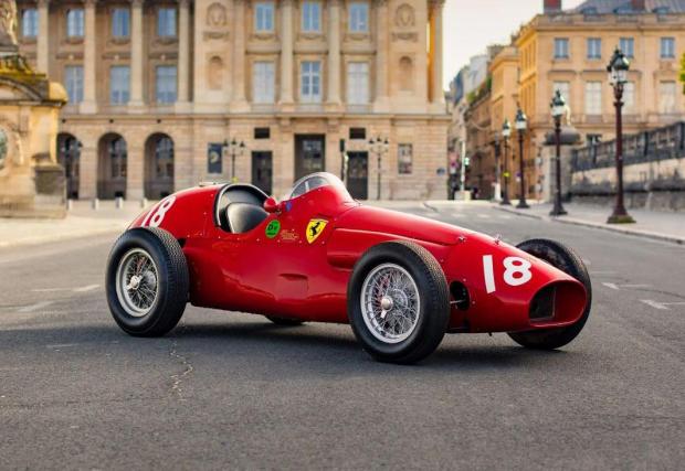 Галерия от 11 снимки с Ferrari 625 F1