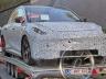 Една-единствена папарашка снимка и няколко рендъра на бъдеща малка Tesla
