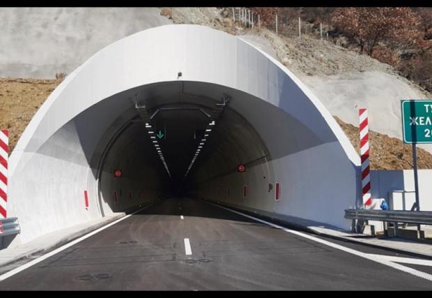 5 снимки от тунела