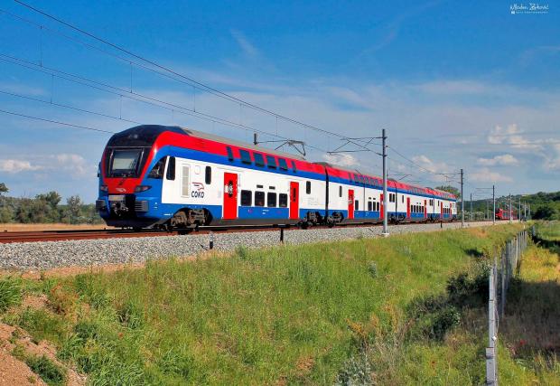 Такива използват в Сърбия по линията Нови Сад - Белград, където максималната скорост е 200 км/ч