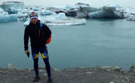 Българин обиколи Исландия с колело. Галерия с много ледове и един голям карач