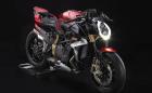 MV Agusta Brutale 1000 Serie Oro е брутален нейкед с 212 коня, най-мощният сериен гол мотор в света