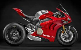 Ducati Panigale V4 R идва с 221 к.с., 172 кг, а състезателната версия е с 234 коня и е още по-лека