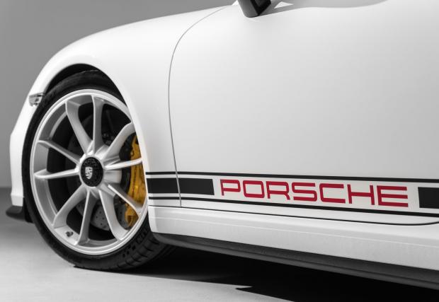 Фенове на Porsche, започнете да плачете. Това е последното истинско 991. Това е 911 R (Пълна галерия + видео)