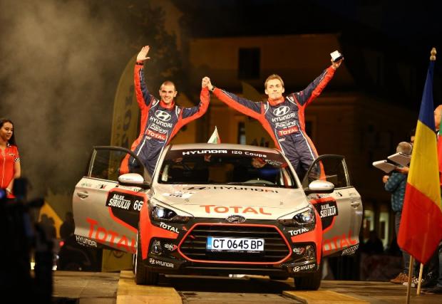 Пет екипажа стартираха в първия кръг на втория сезон на Hyundai Racing Trophy
