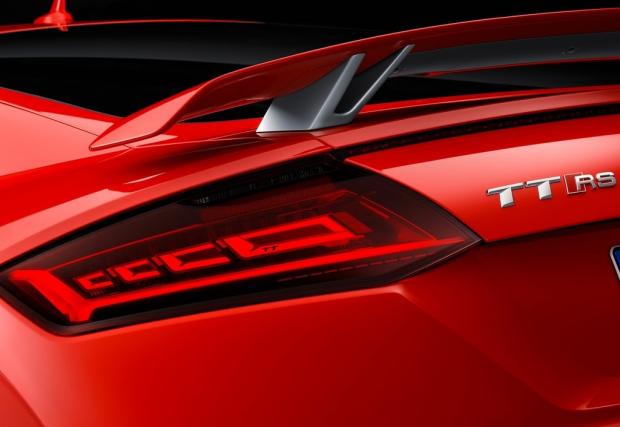 Audi TT RS Coupe и Roadster с 400 коня. Най-мощните TT-та правени някога. Чисто нови, в галерия с мнооого снимки