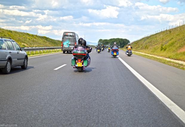 Harley on Tour 2016. Камионът стовари 23 мотора в София, а ние бяхме там. Галерия от събитието и тестовото каране