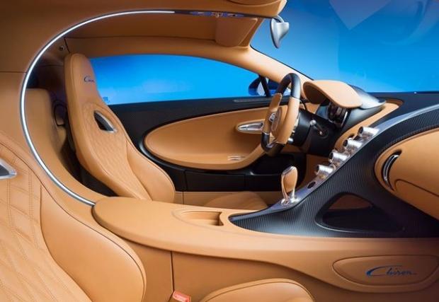 Bugatti Chiron се охлажда от 15 радиатора, ще вдигне 430 км/ч. Има си и Drift Mode, чакаме кабриото. Още вътрешна информация за автомобилното чудовище