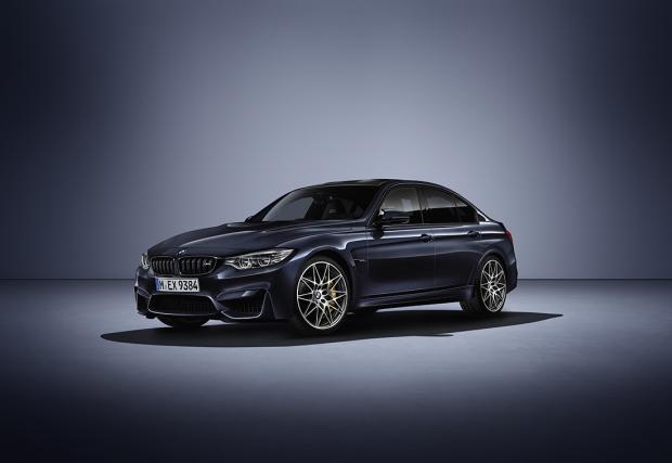 BMW пуска супер специално M3 \