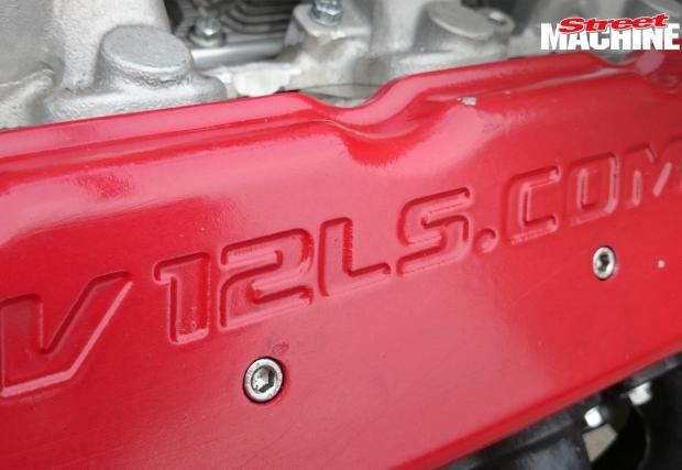 Австралийци си направиха V12 мотор от два V8-мака Chevy LS1. Видео
