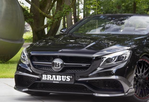 Brabus 850 6.0 Biturbo Cabrio. Категорично най-бруталният софттоп на Mercedes. Вдига само 350 км/ч, ограничен е от гумите...