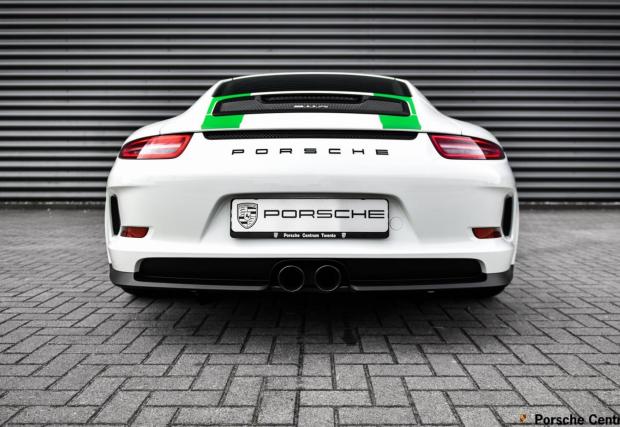 Фотосесия: Porsche 911 R в детайли, с мега разцветката в стил Carrera RS 2.7