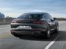 Porsche Panamera Turbo печели титлата за най-як заден спойлер. Няма място за спорове. Видео