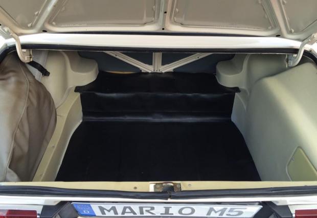  Mario М5 ни връща в детството. Тази перфектна Lada 1500S буди спомени...