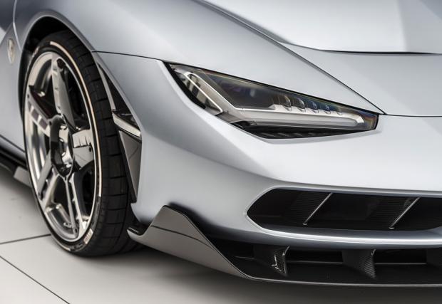 Официално и вече разпродадено: Lamborghini Centenario Roadster