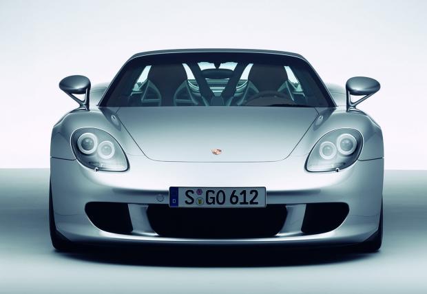 Епохалното Porsche Carrera GT: един от най-добрите автомобили правени някога. Ето защо