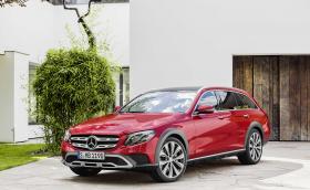 Mercedes-Benz E-Class All-Terrain: новото комби за навсякъде