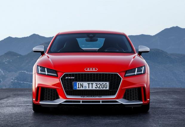 Как се прави: Audi TT RS. Едно любопитно видео от поточната линия на 400-конното купе