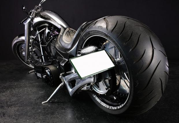 Брутален и гротески: Walz Hardcore Cycles Super Spec Renewal и неговата 266-милиметрова задна гума