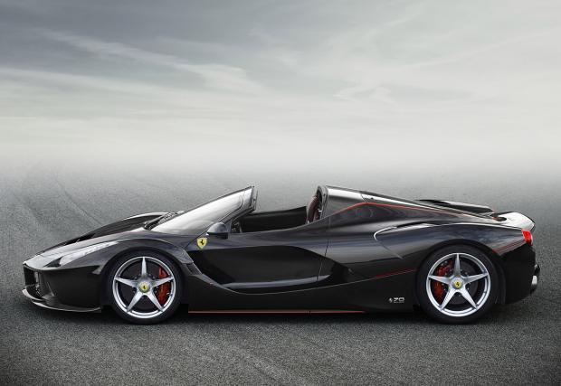 Ferrari направи един от най-мощните сешоари в света: LaFerrari Aperta с 963 коня и 350+ км/ч