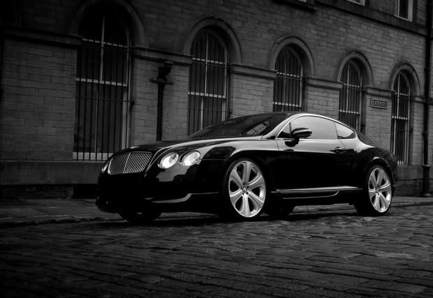  Project Kahn Bentley Continental GTS Black Edition.