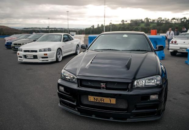 Могъщият Skyline GT-R - respect!